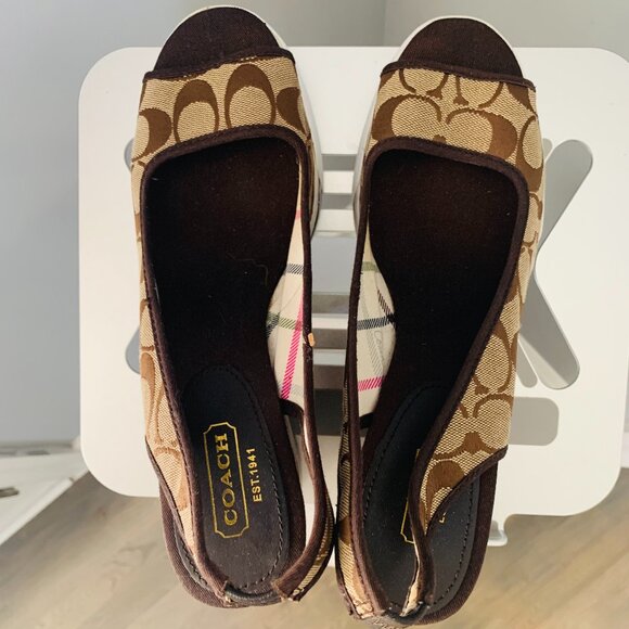 NEW COACH Opentoe Slingback Signature Khaki Sandals 10M - Picture 1 of 4